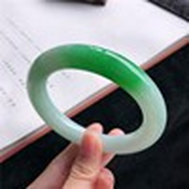 Bracelet en jadéite birmane na - Lighting avis et prix
