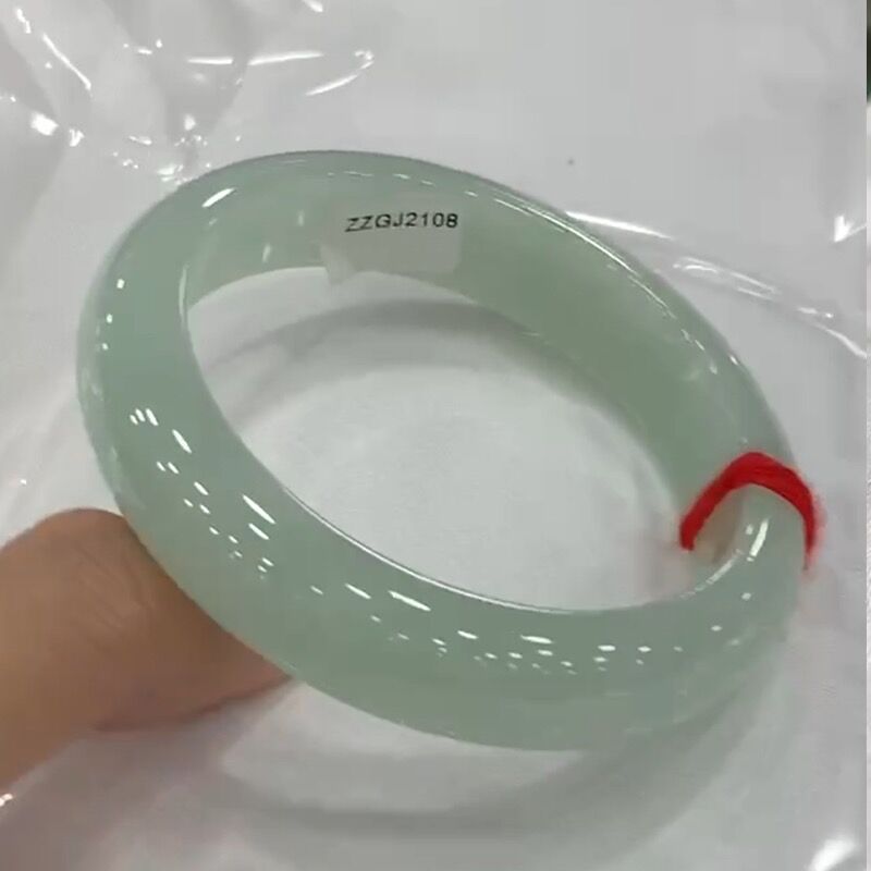 Bracelet en jade de couleur un - Lighting avis et prix