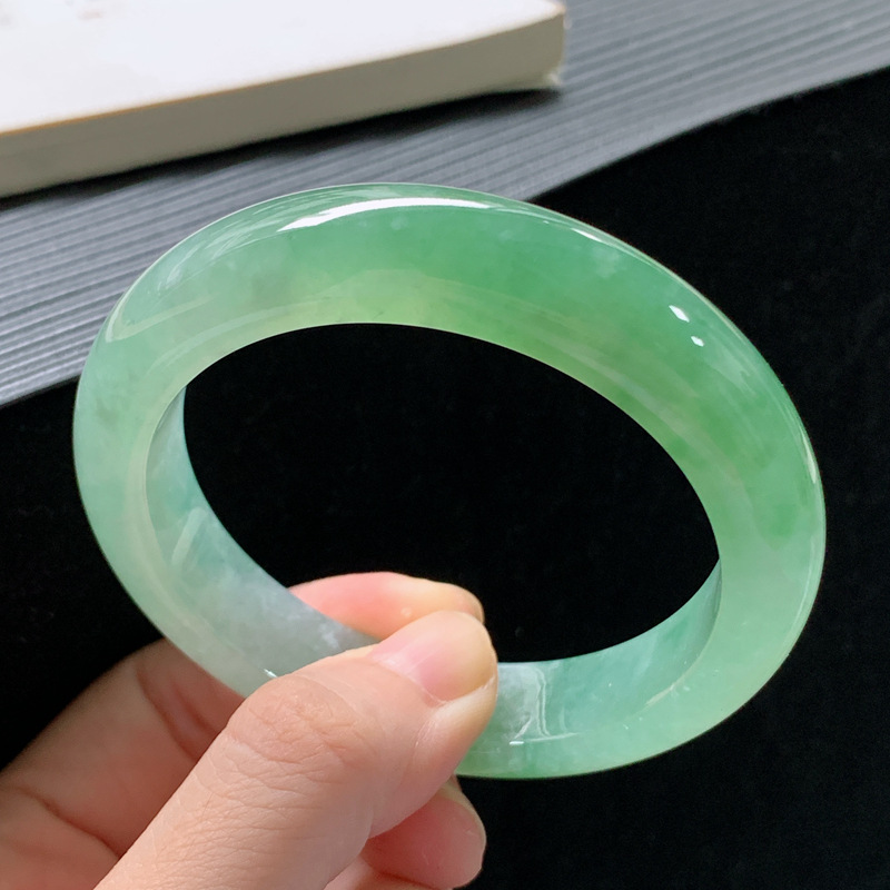 Bracelet en jadéite, jade ciré - Lighting avis et prix