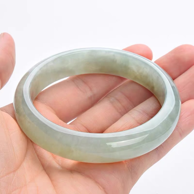 Bracelet en jade ancien de Bir - Lighting avis et prix